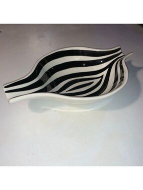 Unbranded Serveware Zebra Print Dish One Size White Black